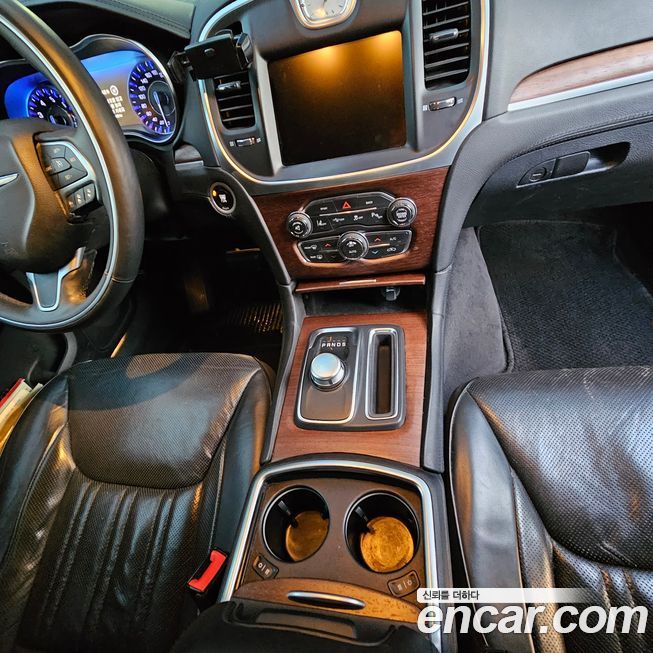 Chrysler 300C 2016