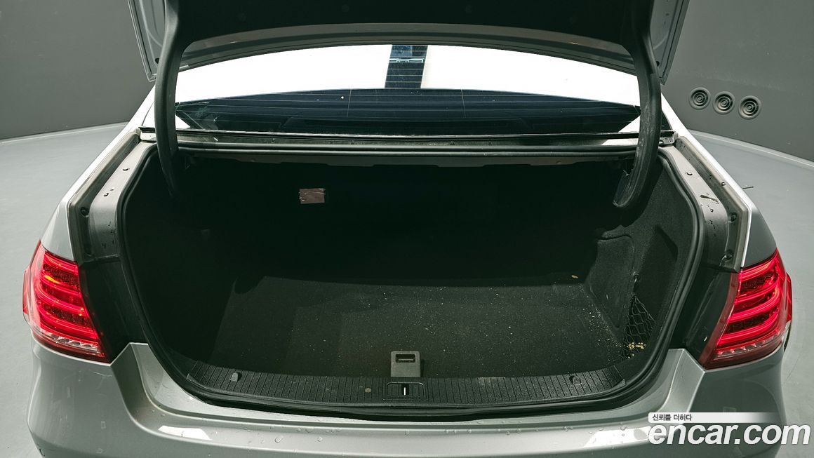 Mercedes-Benz E-Class 2014