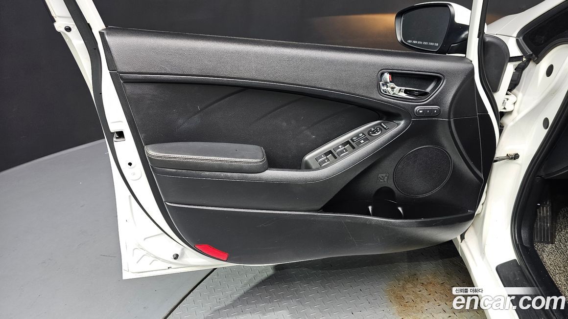 Kia K3 2015