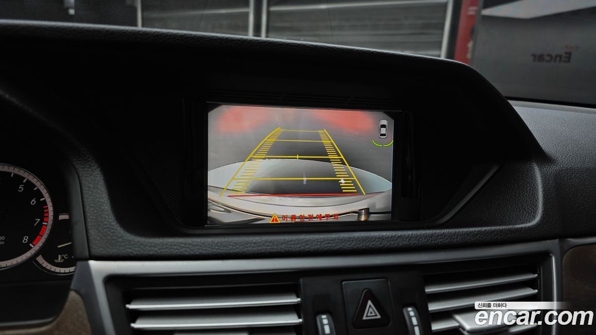 Mercedes-Benz E-Class 2013