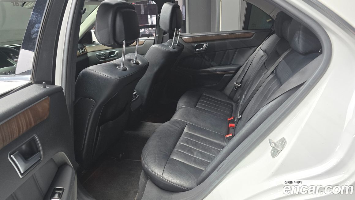 Mercedes-Benz E-Class 2013