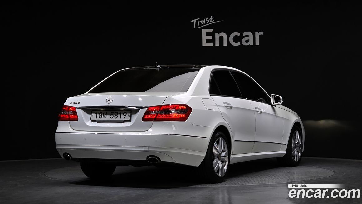Mercedes-Benz E-Class 2013