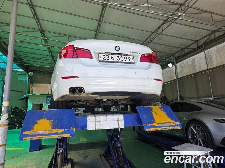 BMW 5-Series 2013