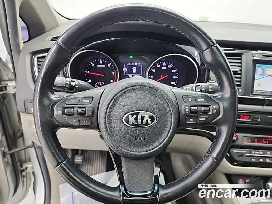 Kia Canival 2015