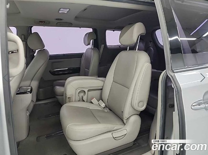 Kia Canival 2015