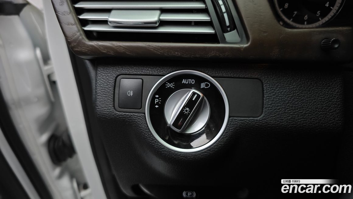 Mercedes-Benz E-Class 2013