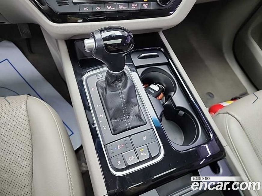 Kia Canival 2015