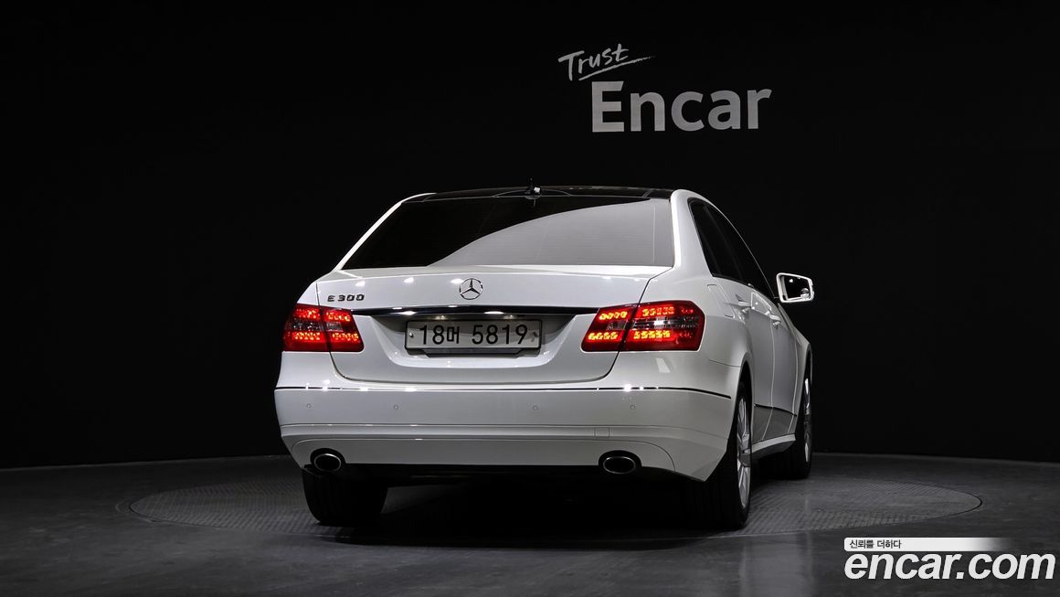 Mercedes-Benz E-Class 2013