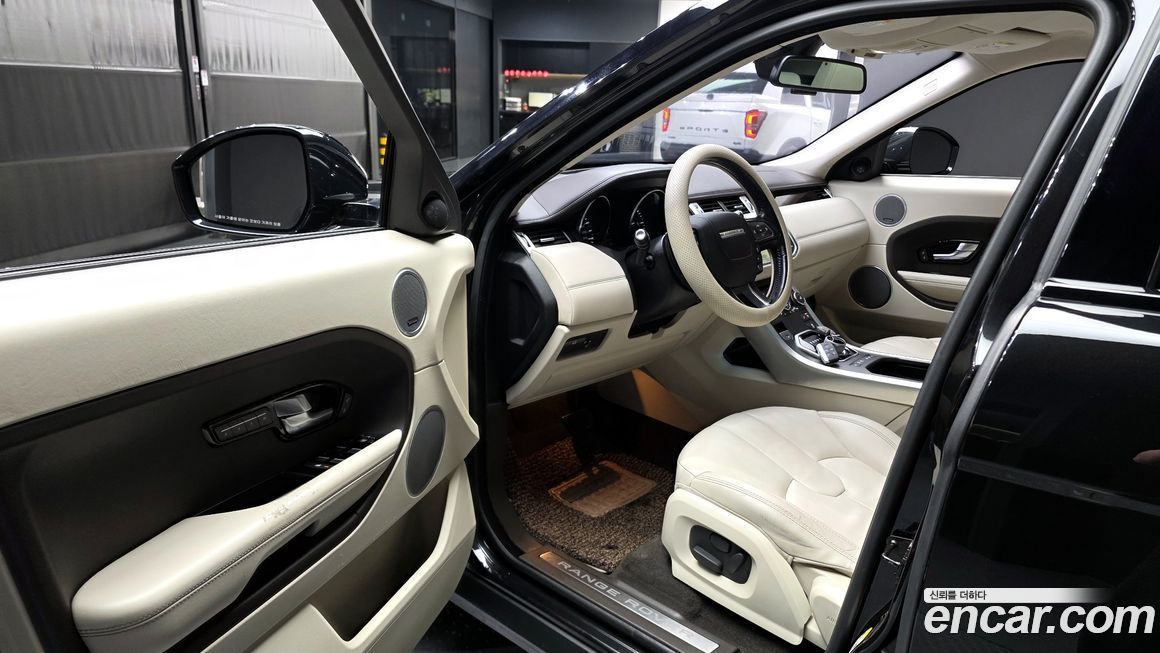 Land Rover Range Rover Evoque 2015