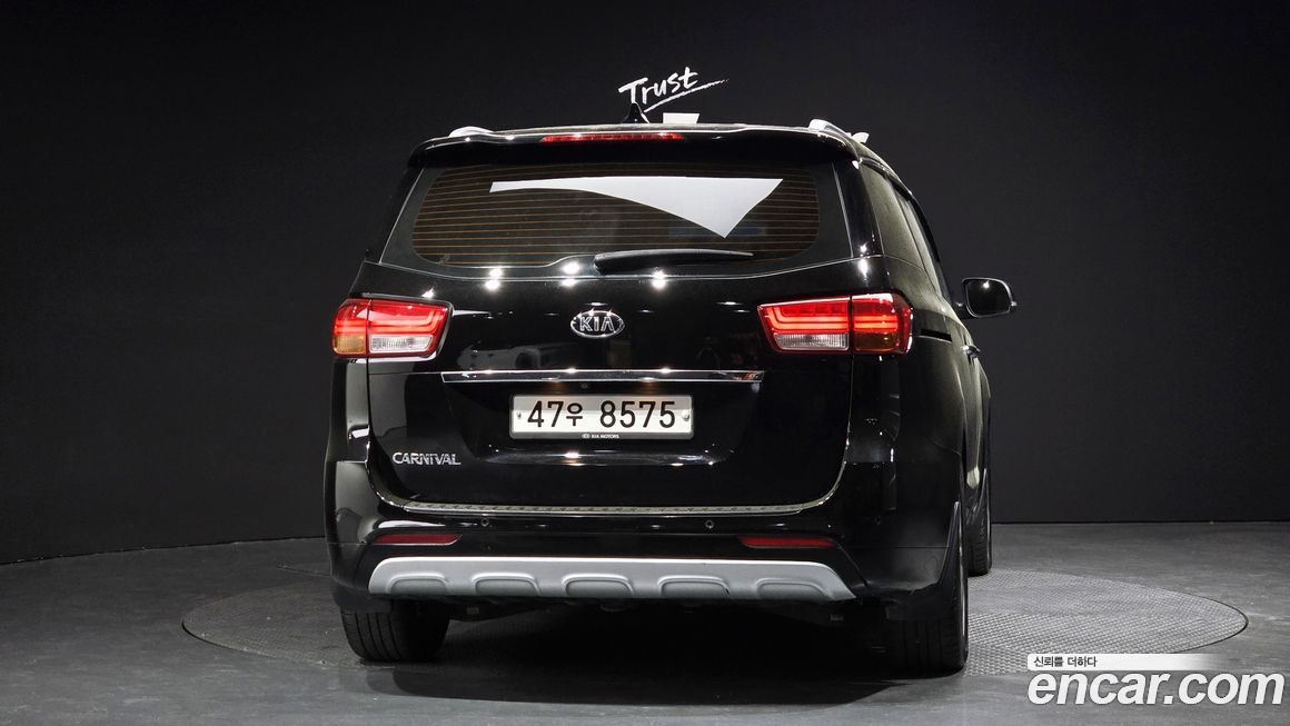 Kia Canival 2015