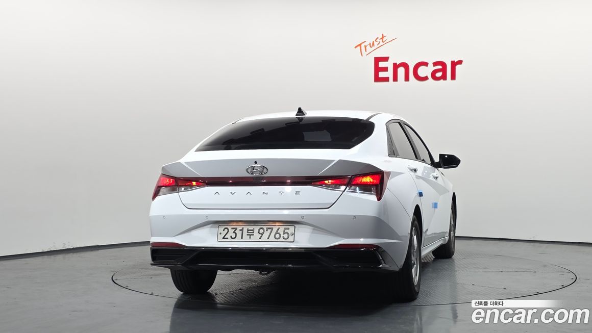Hyundai AVANTE 2022