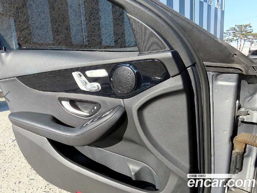 Mercedes-Benz C-Class 2016