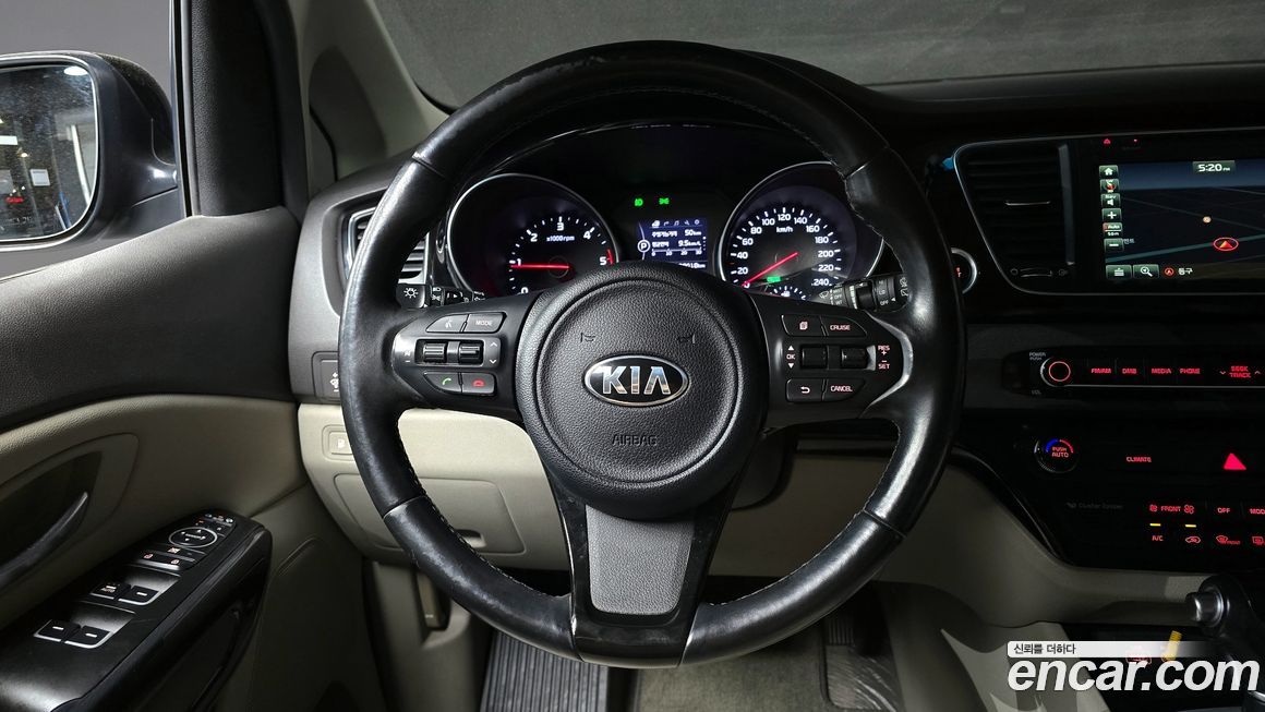Kia Canival 2015