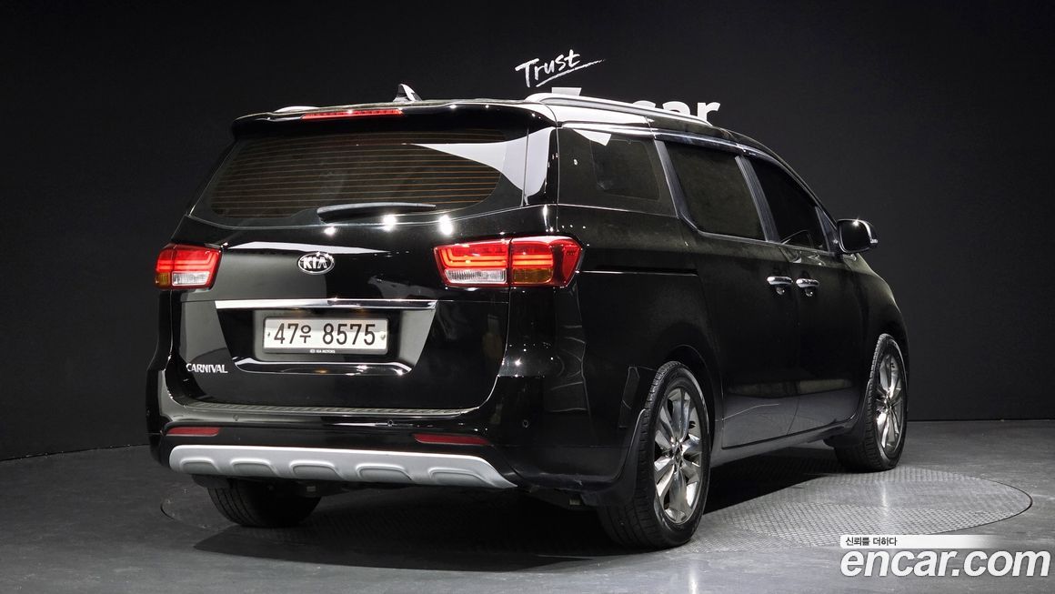 Kia Canival 2015