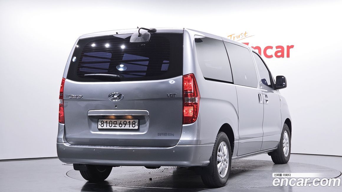 Hyundai Starex 2019