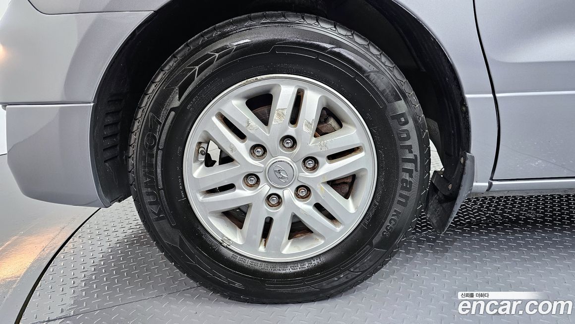 Hyundai Starex 2018