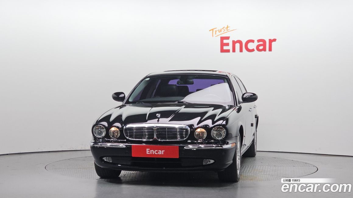 Jaguar XJ-8 2005