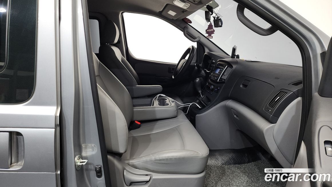 Hyundai Starex 2018