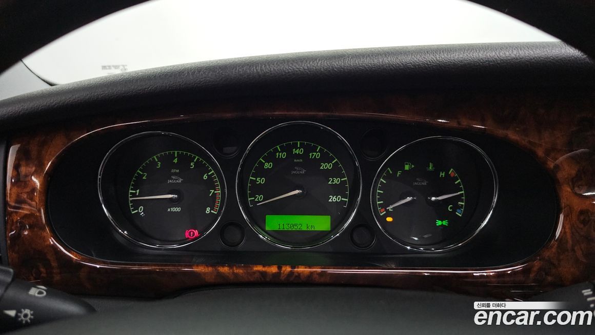 Jaguar XJ-8 2005