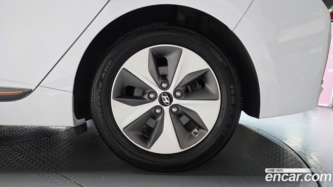 Hyundai Ioniq 2017
