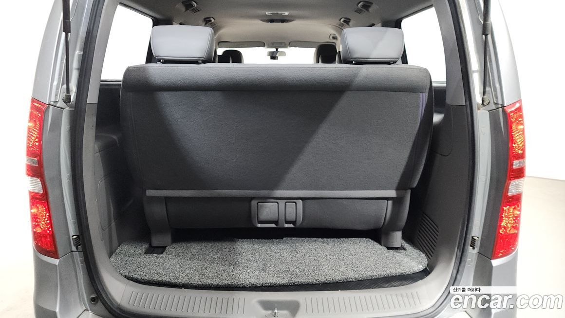 Hyundai Starex 2018