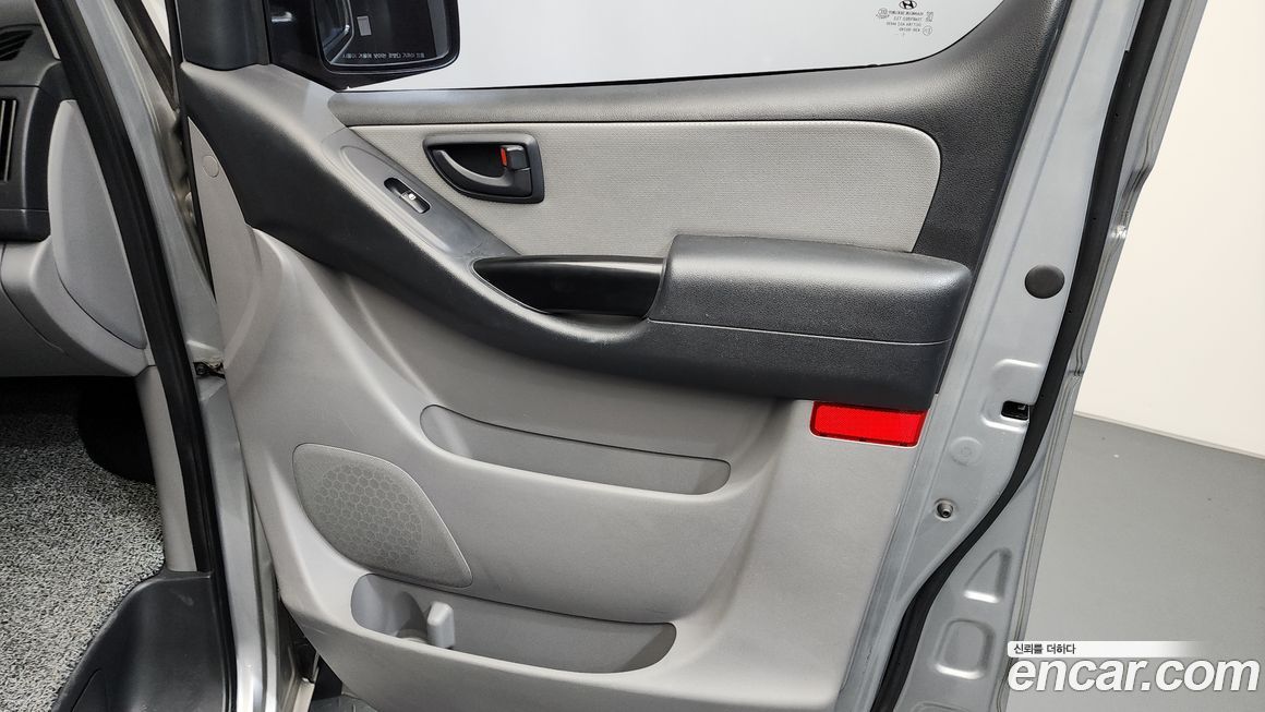 Hyundai Starex 2018