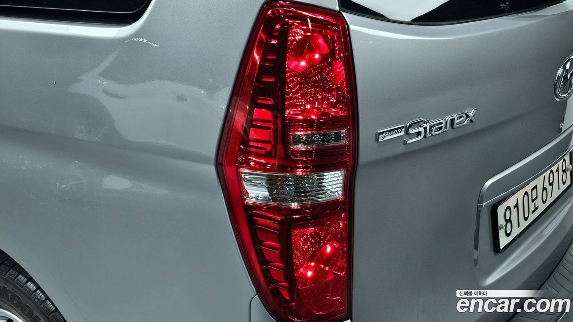 Hyundai Starex 2019