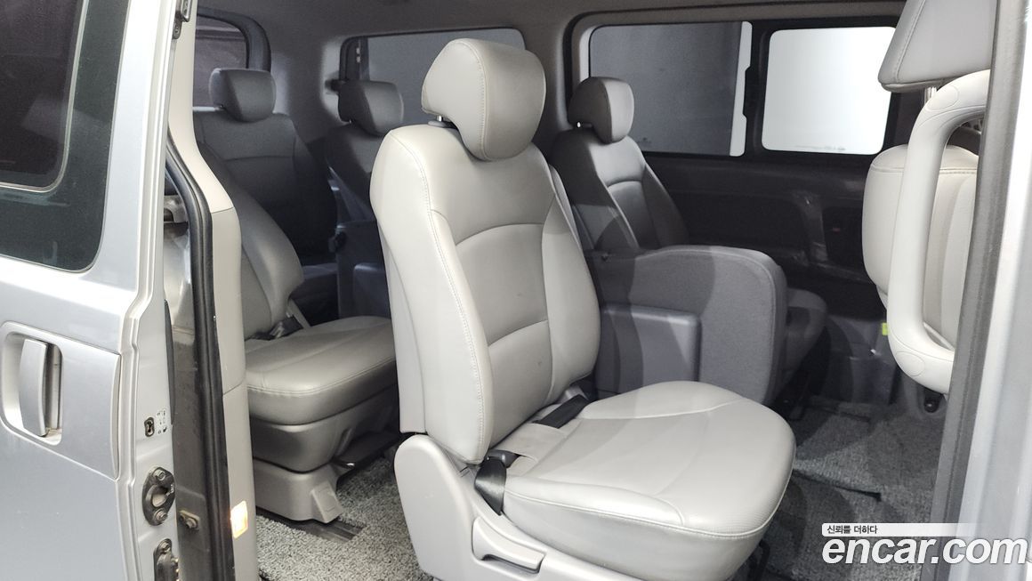 Hyundai Starex 2018