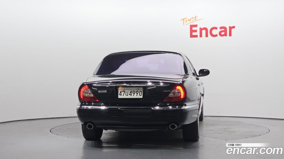 Jaguar XJ-8 2005