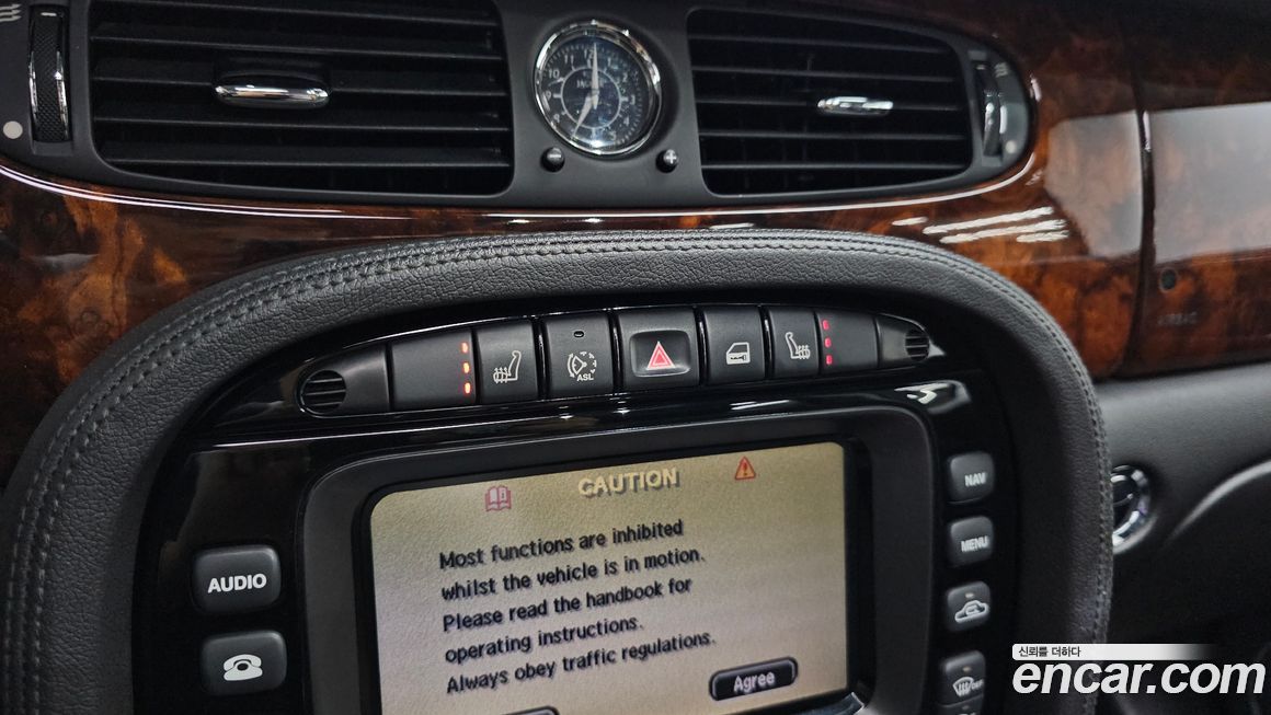 Jaguar XJ-8 2005