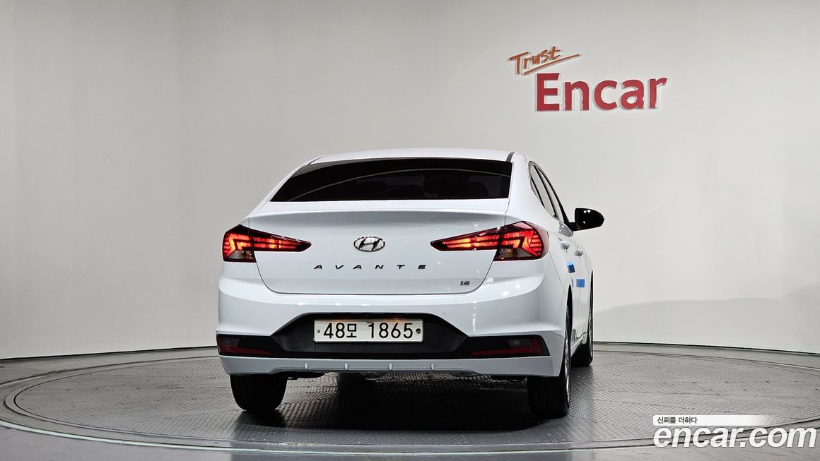 Hyundai AVANTE 2019