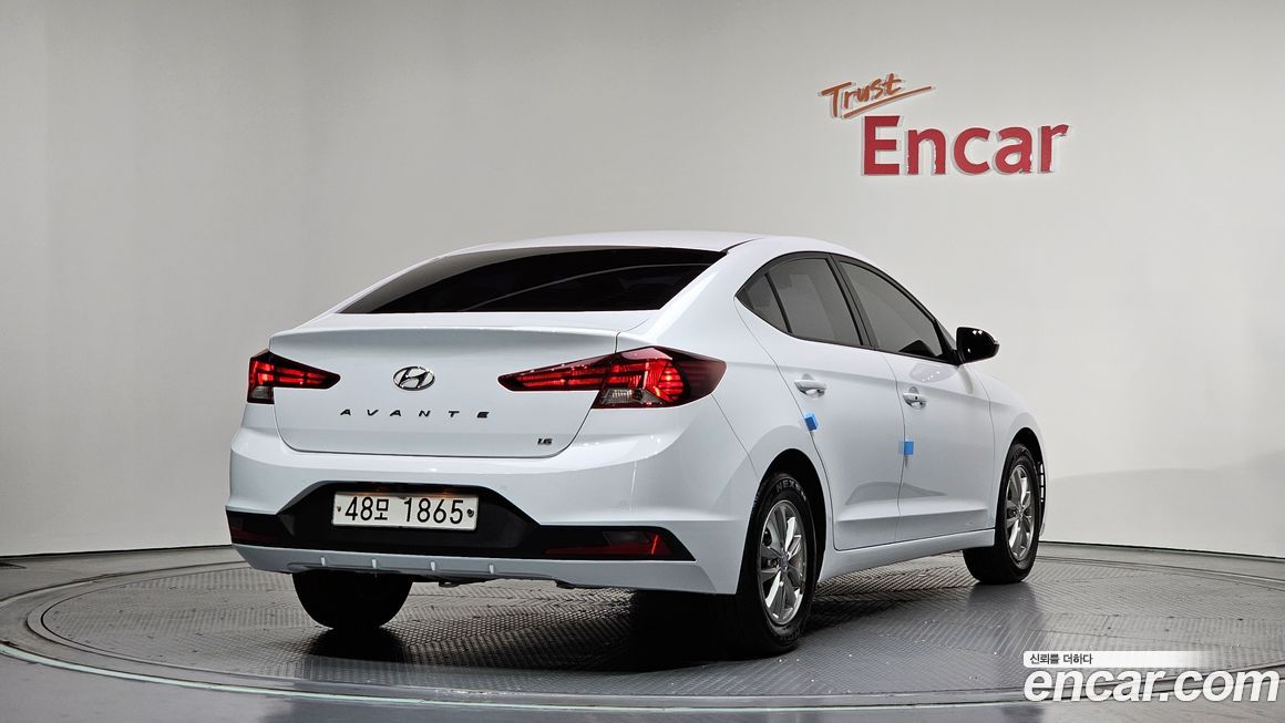 Hyundai AVANTE 2019