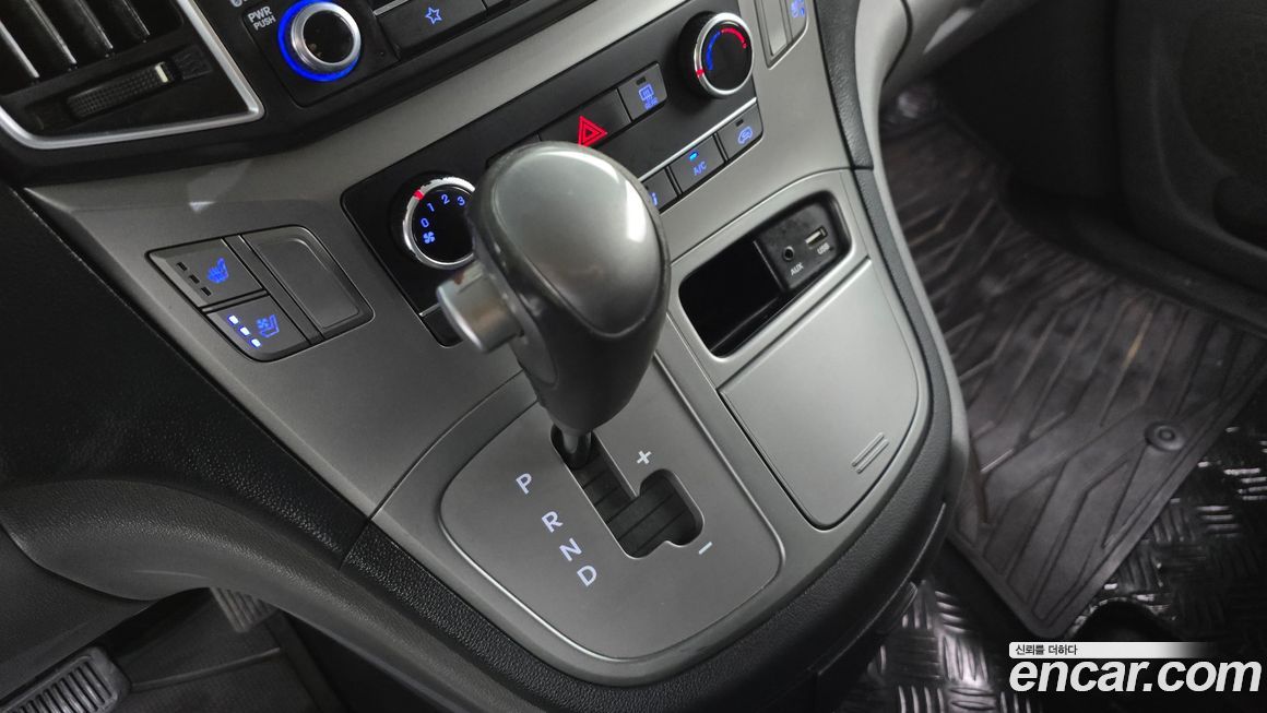 Hyundai Starex 2019