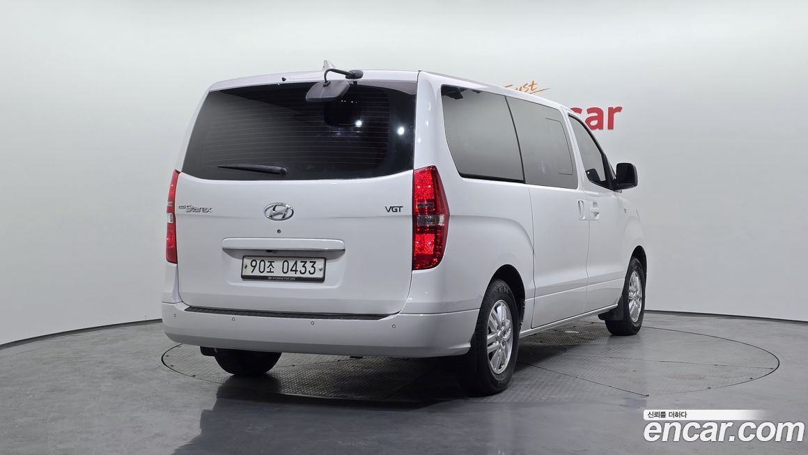 Hyundai Starex 2019