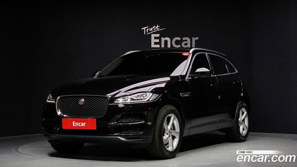 Jaguar F-PACE 2019