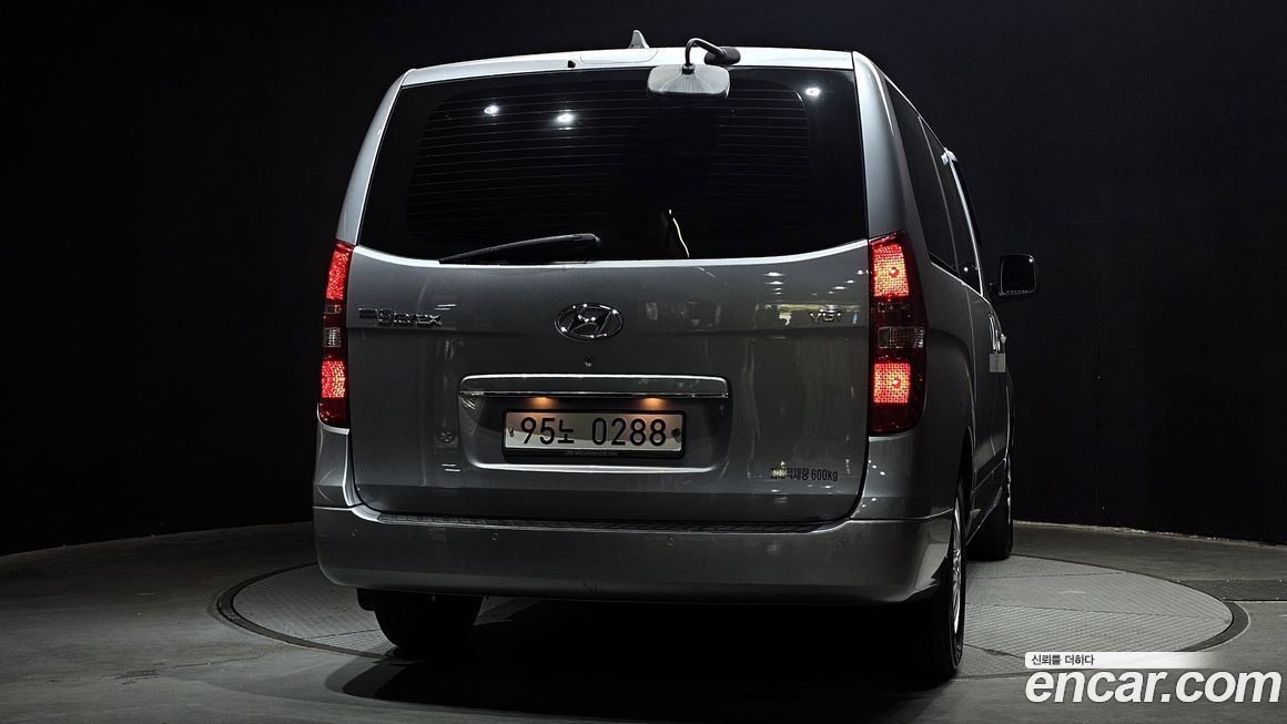 Hyundai Starex 2019
