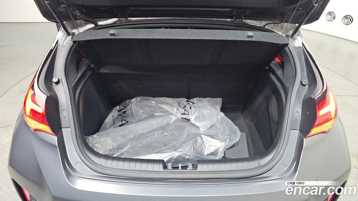Hyundai Veloster 2018