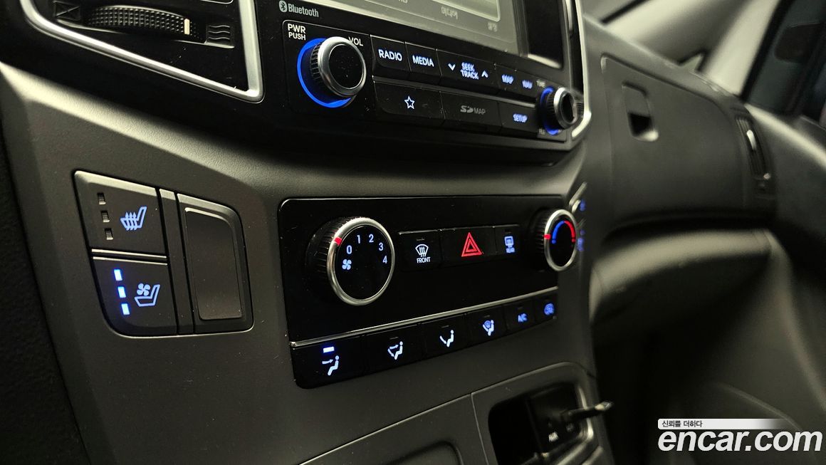 Hyundai Starex 2019