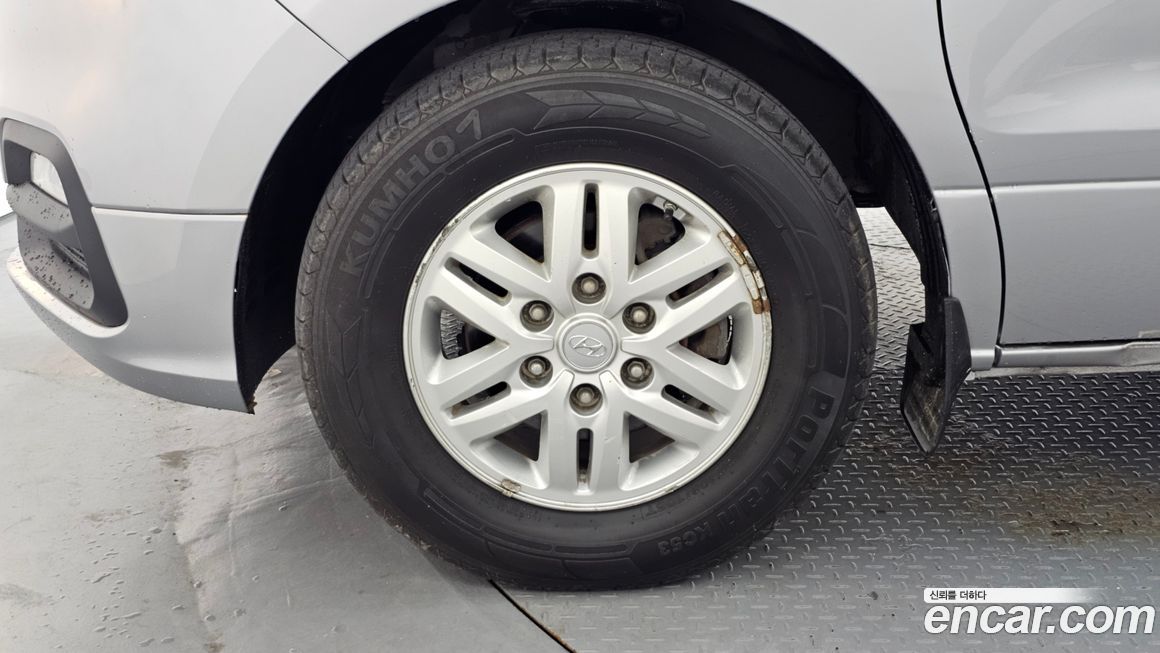 Hyundai Starex 2019