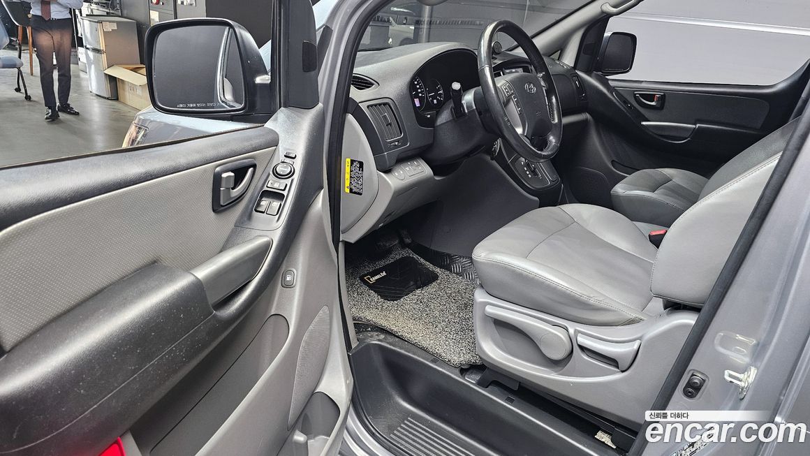 Hyundai Starex 2019