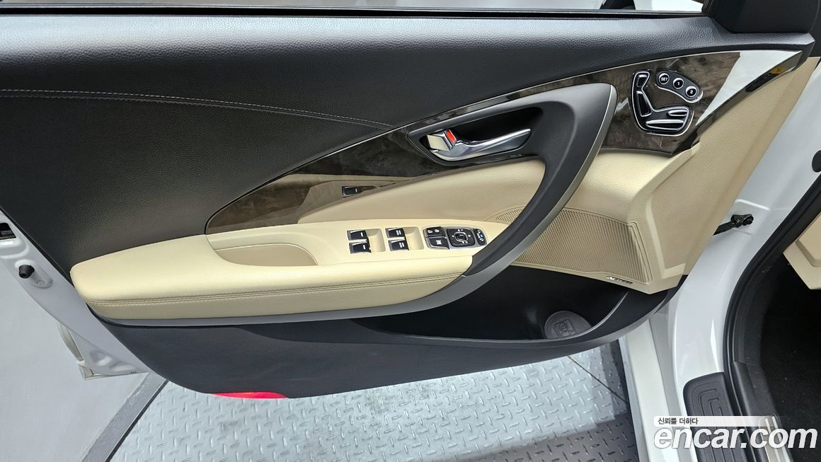 Hyundai Aslan 2015