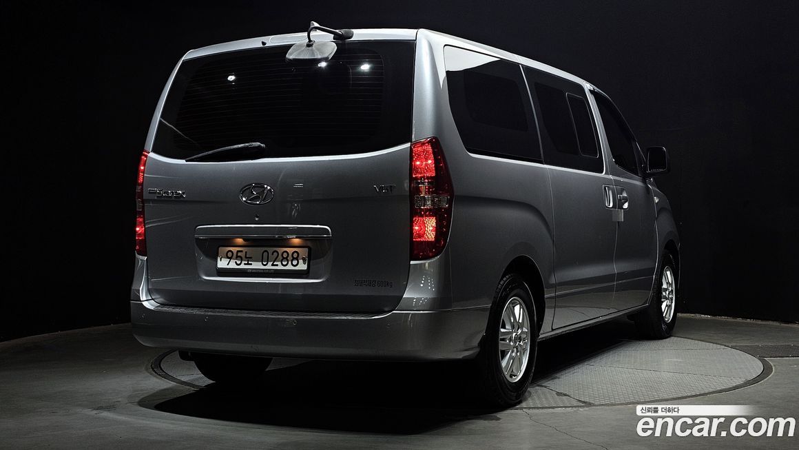 Hyundai Starex 2019