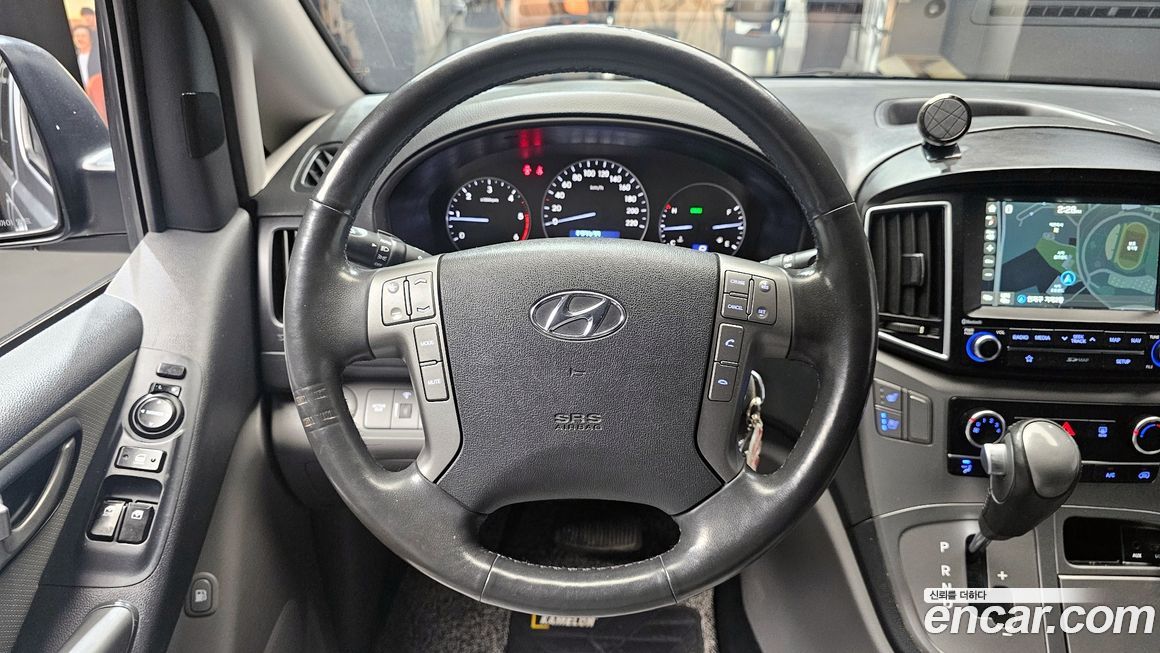 Hyundai Starex 2019