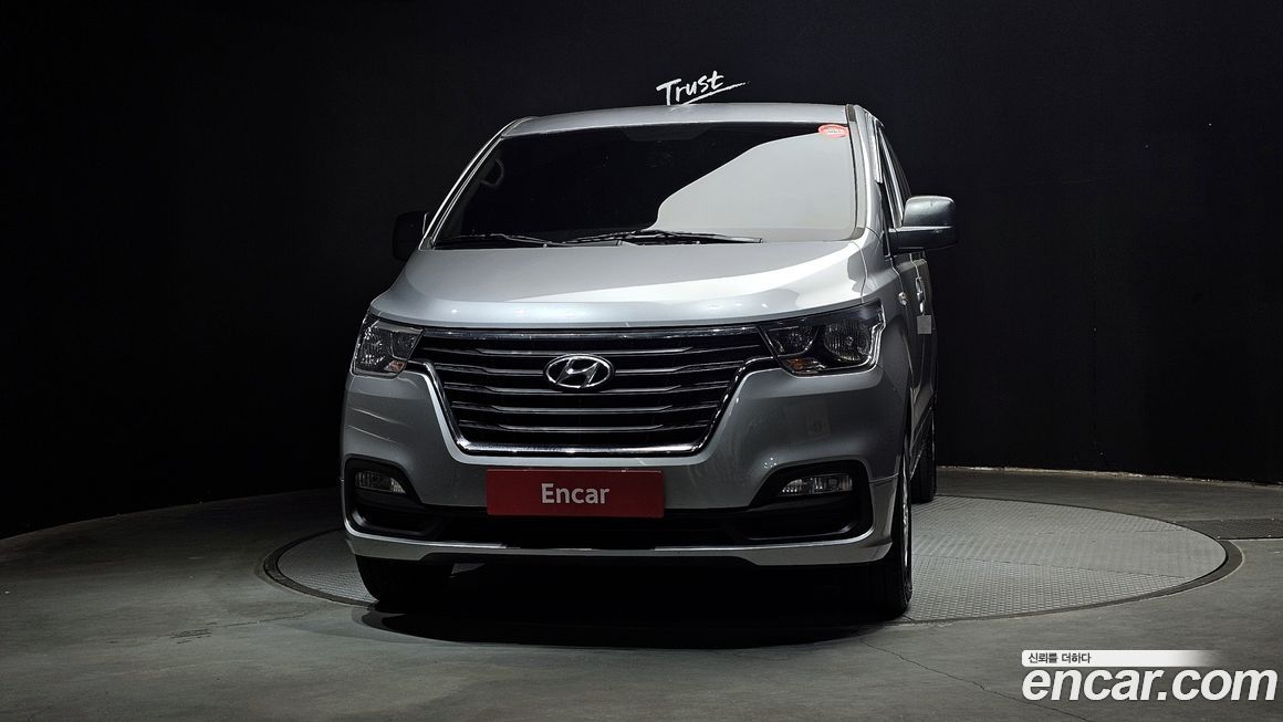 Hyundai Starex 2019