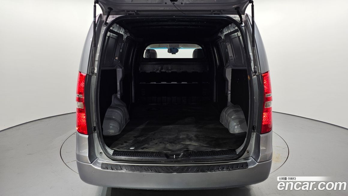 Hyundai Starex 2019