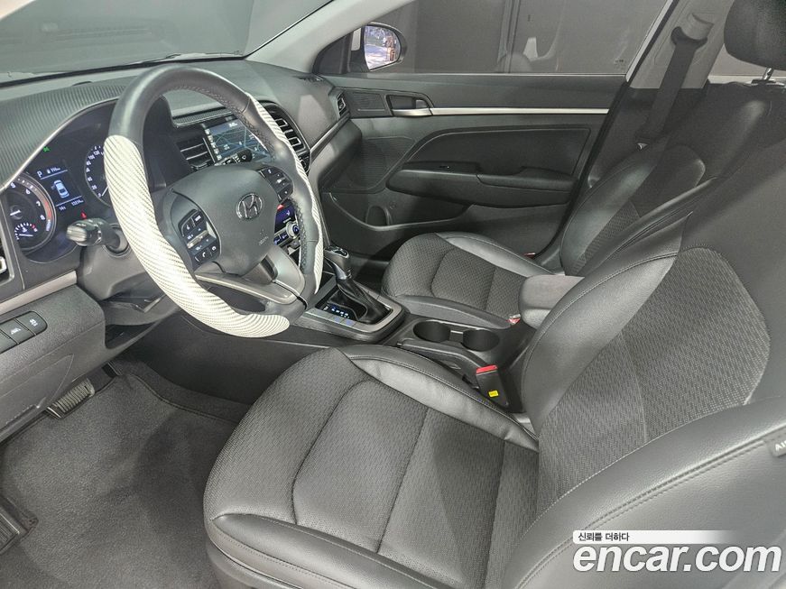 Hyundai AVANTE 2020