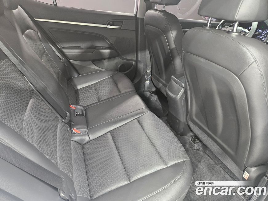 Hyundai AVANTE 2020