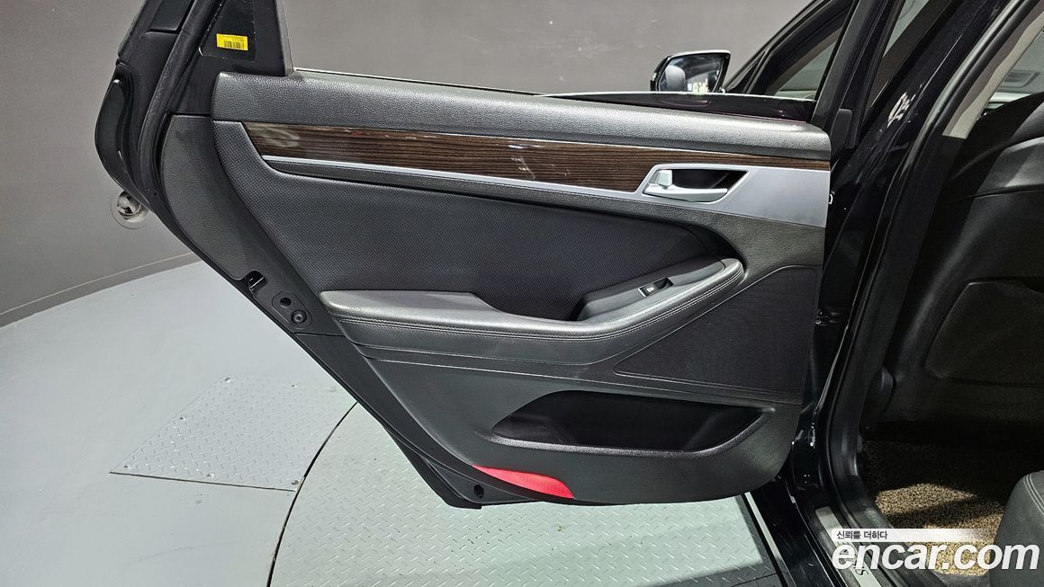 Genesis G80 2017