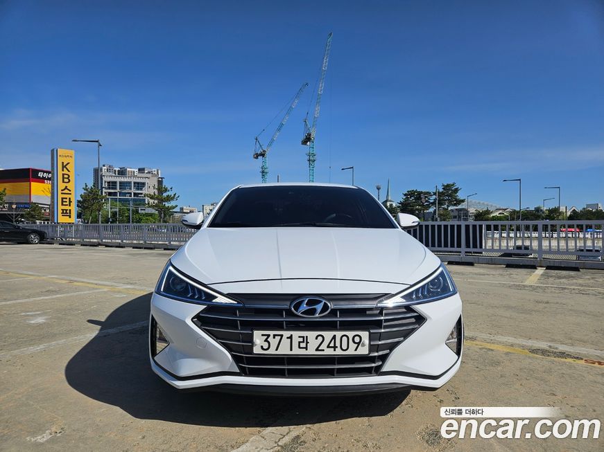 Hyundai AVANTE 2020