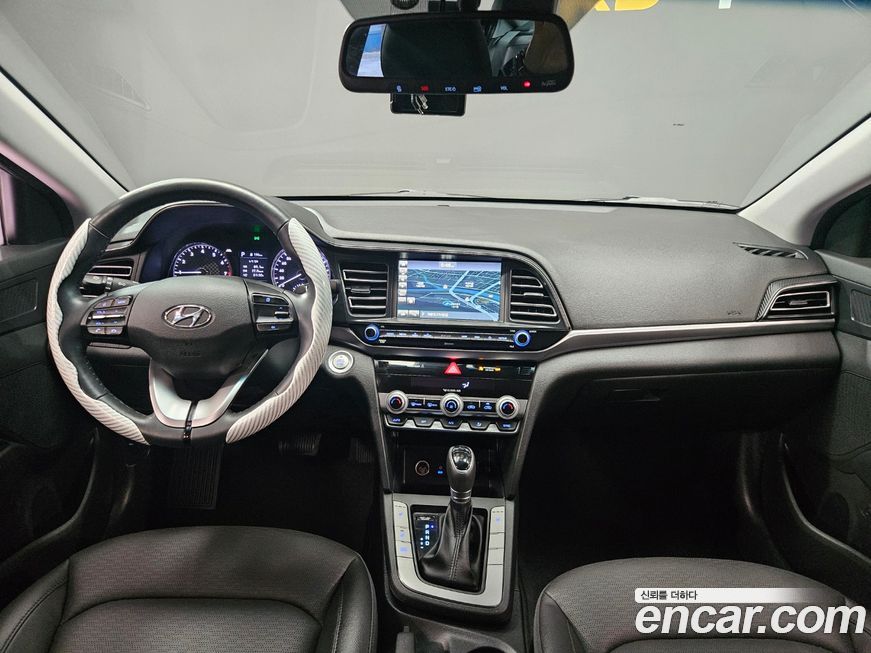 Hyundai AVANTE 2020